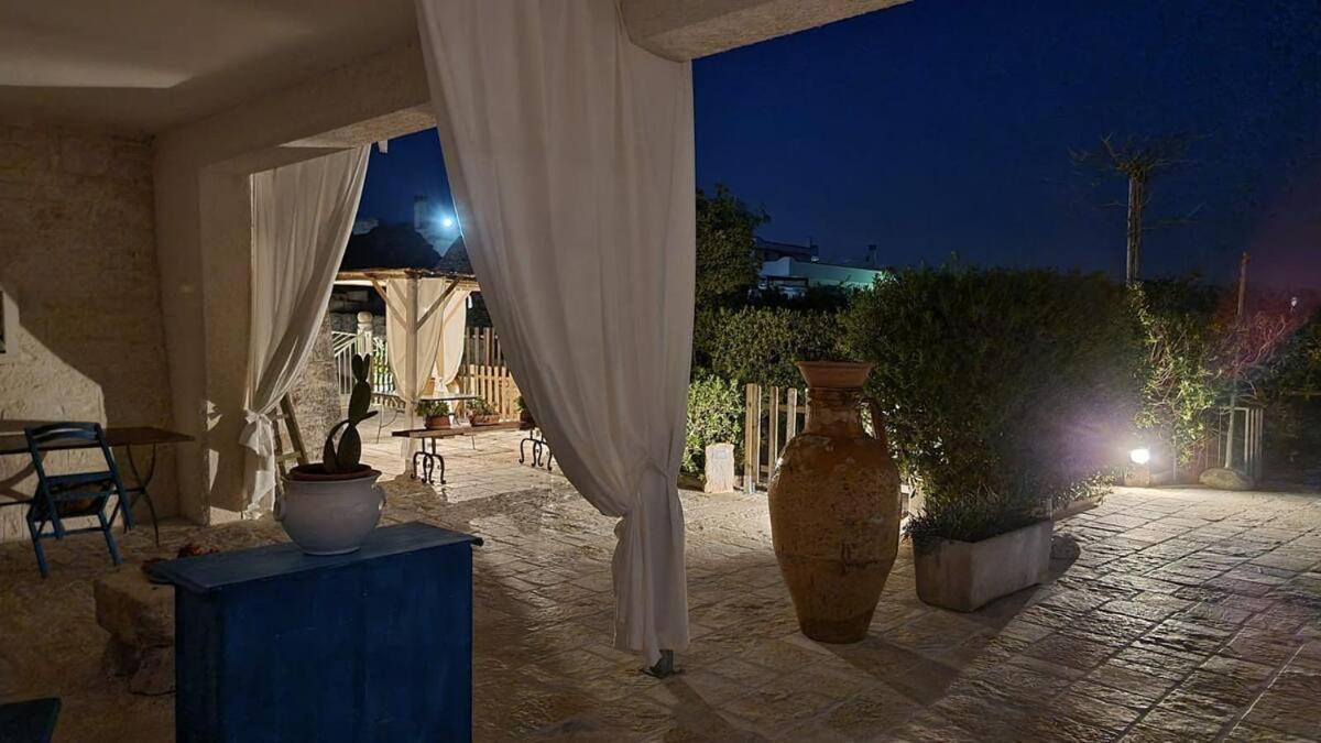 Valle D'Itria Trulli E Alcova Mikael Cisternino Exterior foto