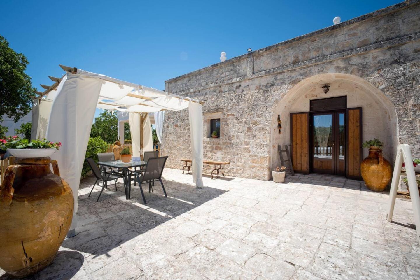 Valle D'Itria Trulli E Alcova Mikael Cisternino Exterior foto